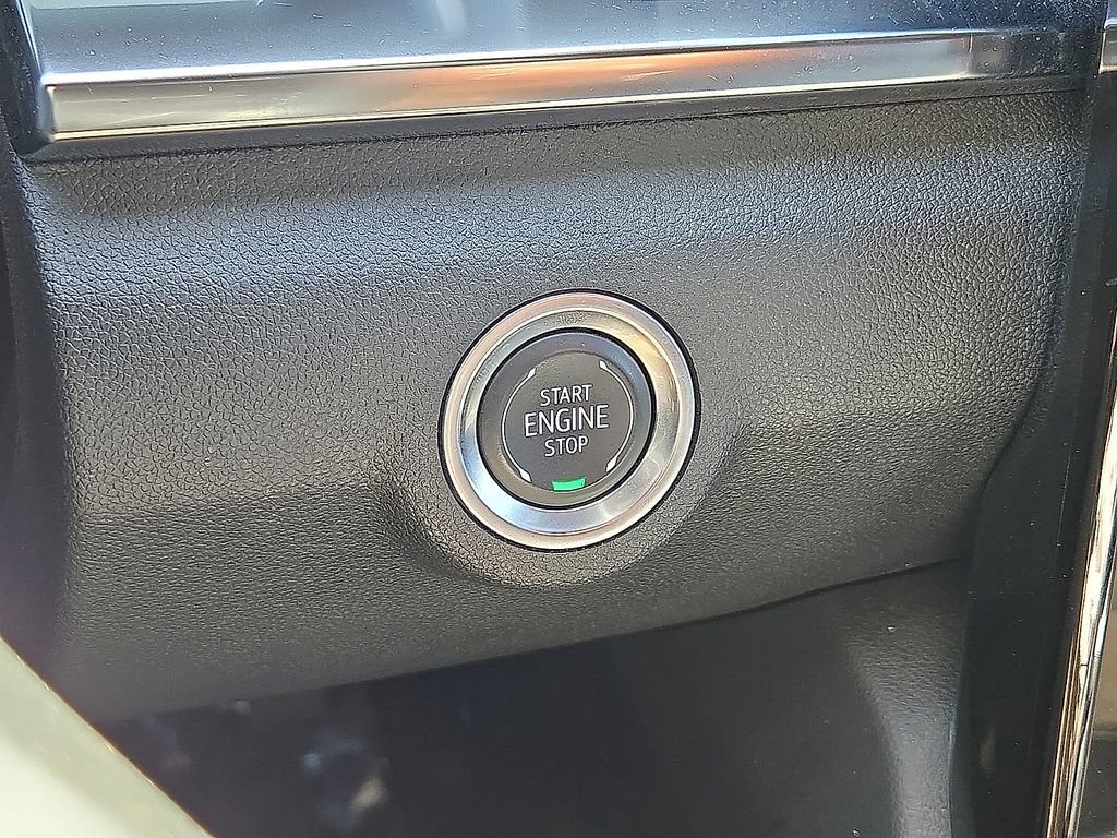 Used 2025 GMC Terrain Elevation image 31