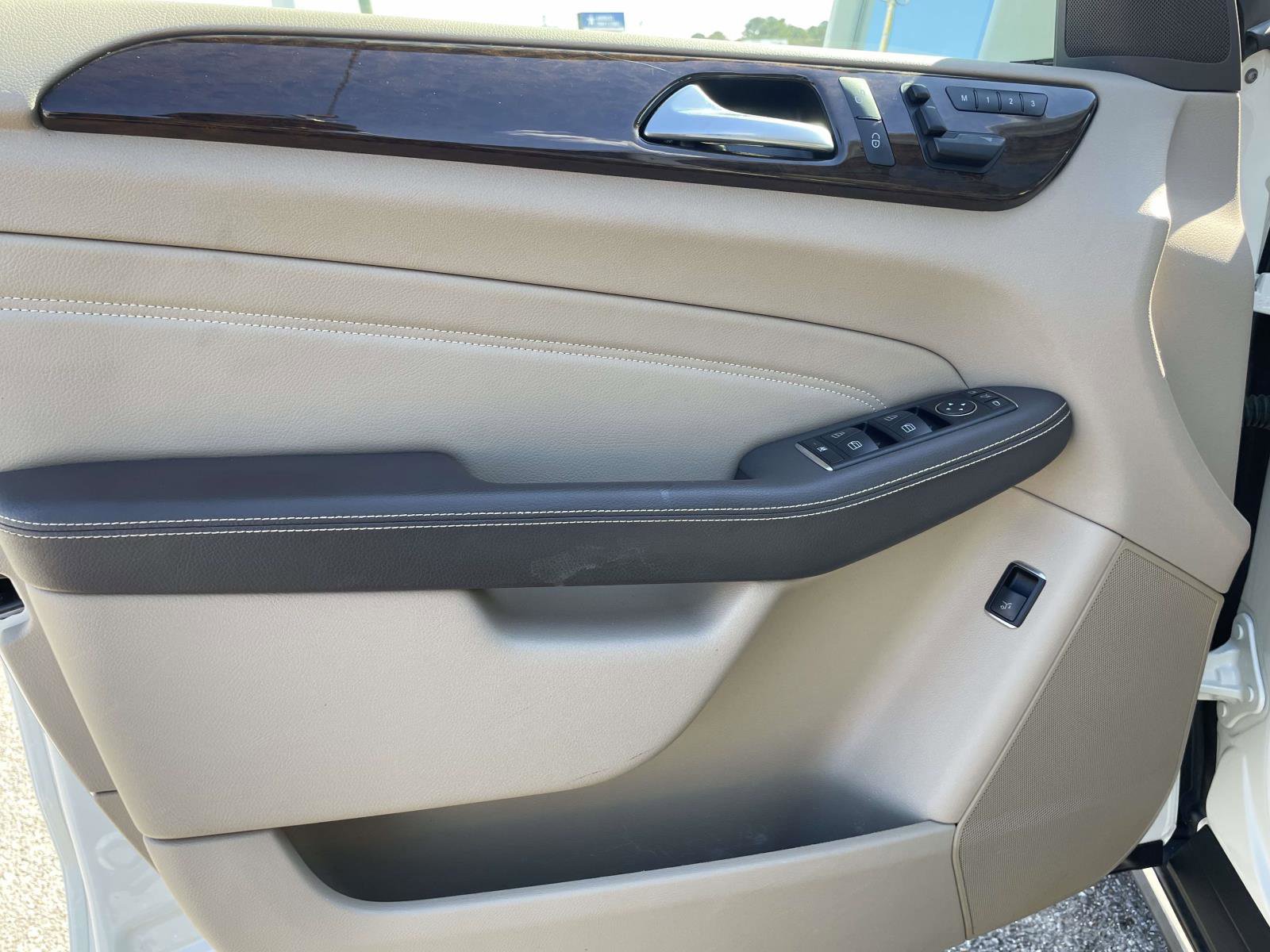 Used 2012 Mercedes-Benz ML 350 4MATIC image 10