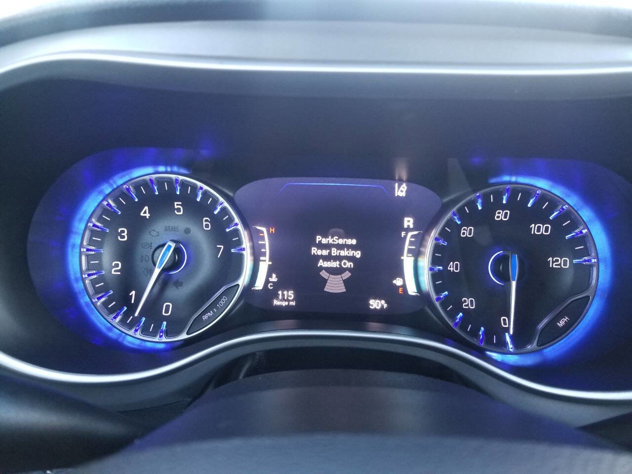 Certified 2023 Chrysler Pacifica Touring image 35