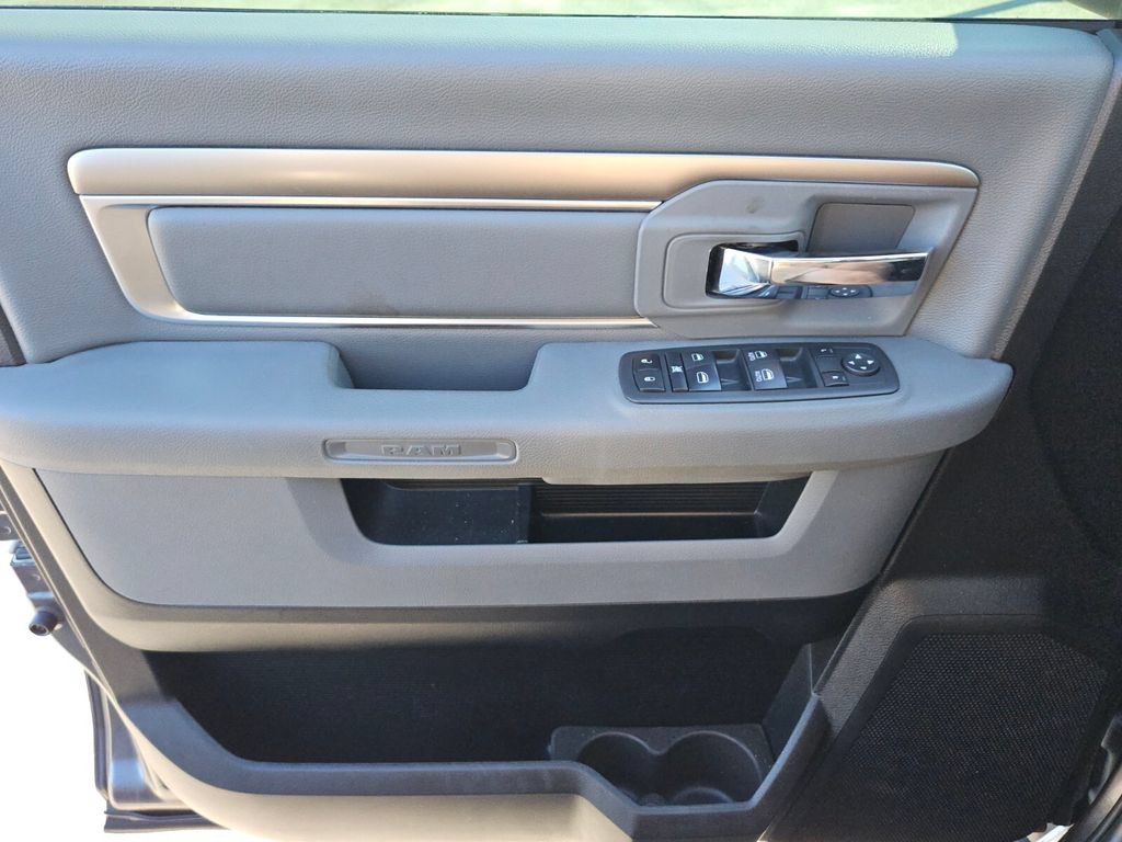 Used 2020 RAM 1500 Warlock AWD/4WD image 25