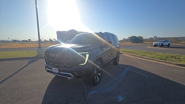 Used 2026 GMC Yukon AT4 Ultimate AWD/4WD image 2