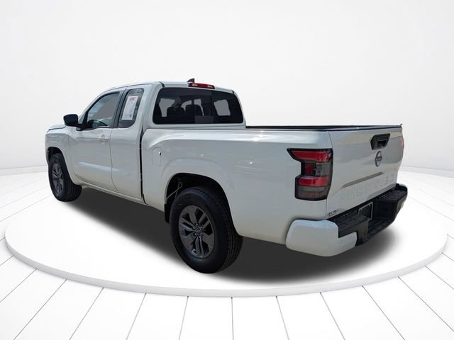 Used 2025 Nissan Frontier SV RWD image 6