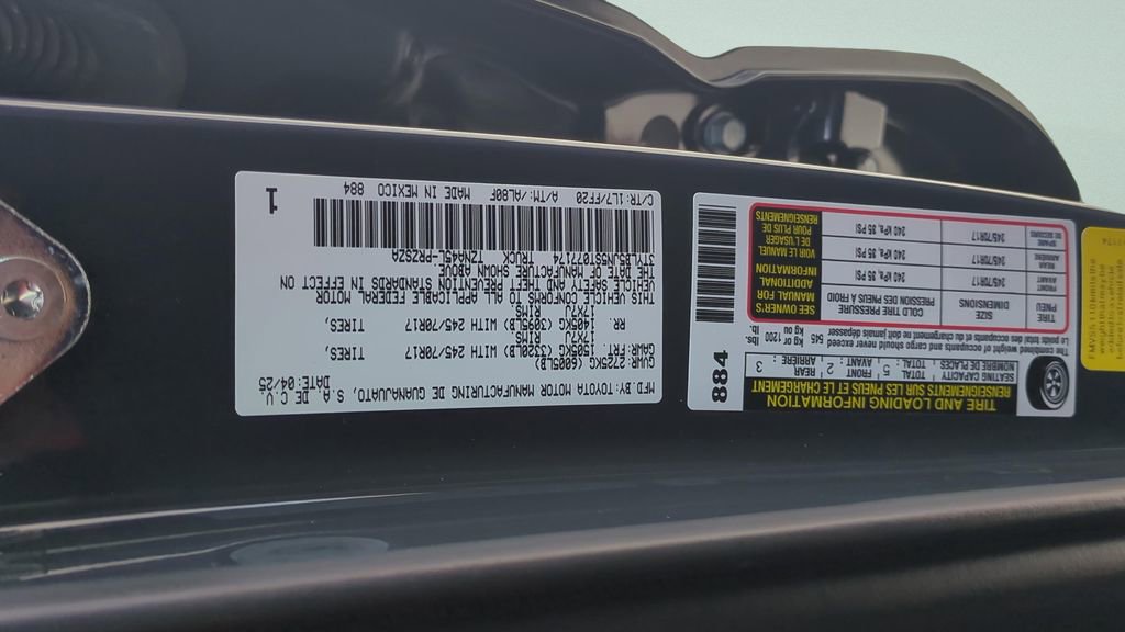 Used 2025 Toyota Tacoma SR5 AWD/4WD image 34