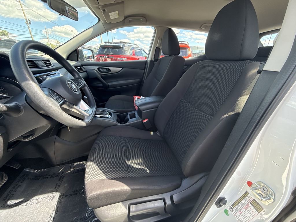 Used 2018 Nissan Rogue Sport S AWD/4WD image 11