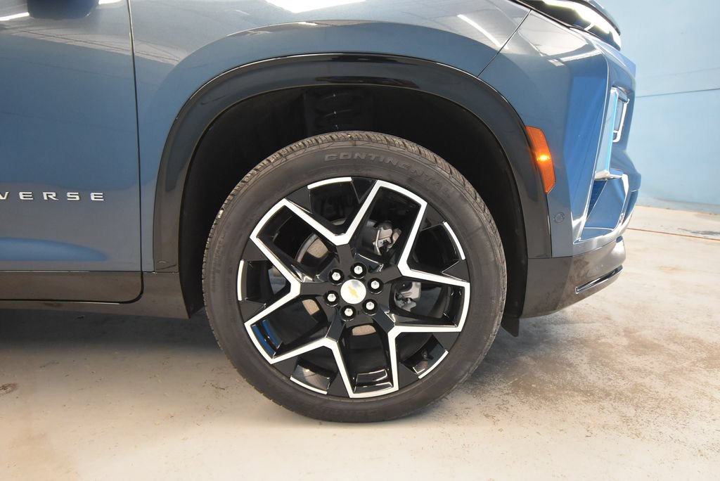 Used 2026 Chevrolet Traverse High Country w/ LPO, Floor Liner Package FWD image 39