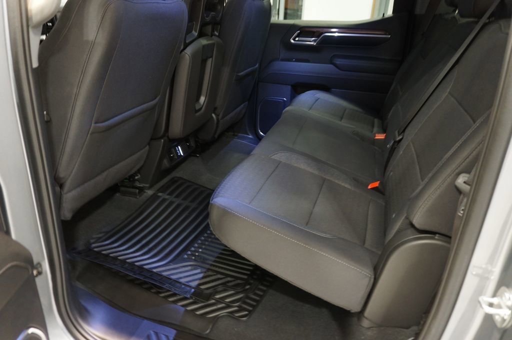Used 2024 Chevrolet Silverado 1500 LT image 25