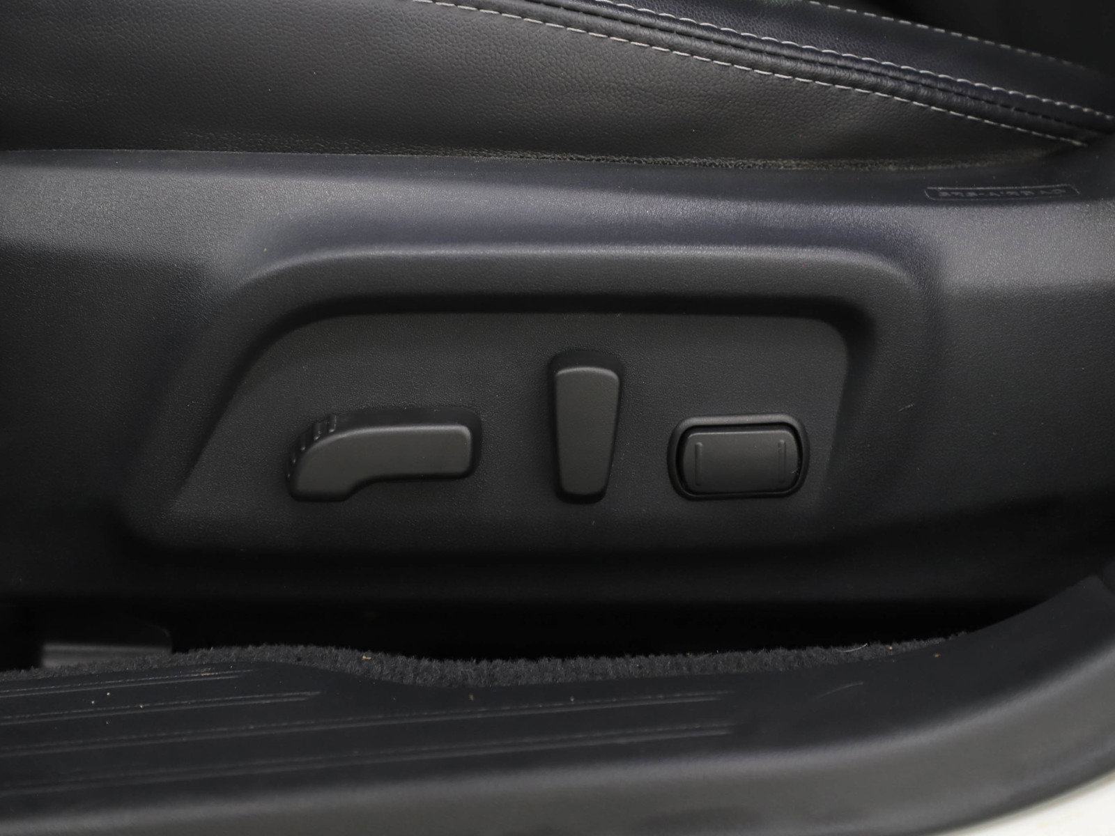 Used 2017 Subaru Outback 2.5i Limited image 29