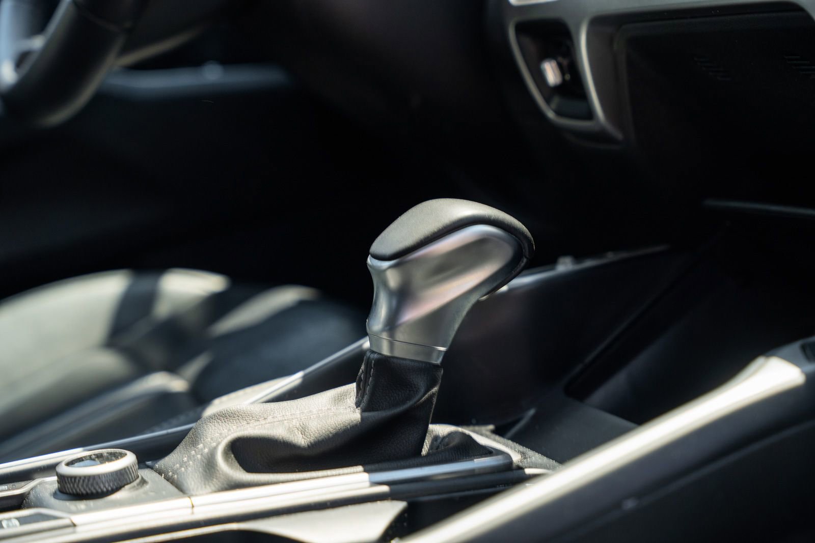 Used 2023 Kia Sorento X-Line EX image 32