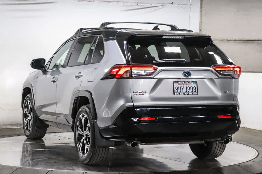 Used 2021 Toyota RAV4 XSE w/ Weather Package AWD/4WD image 5