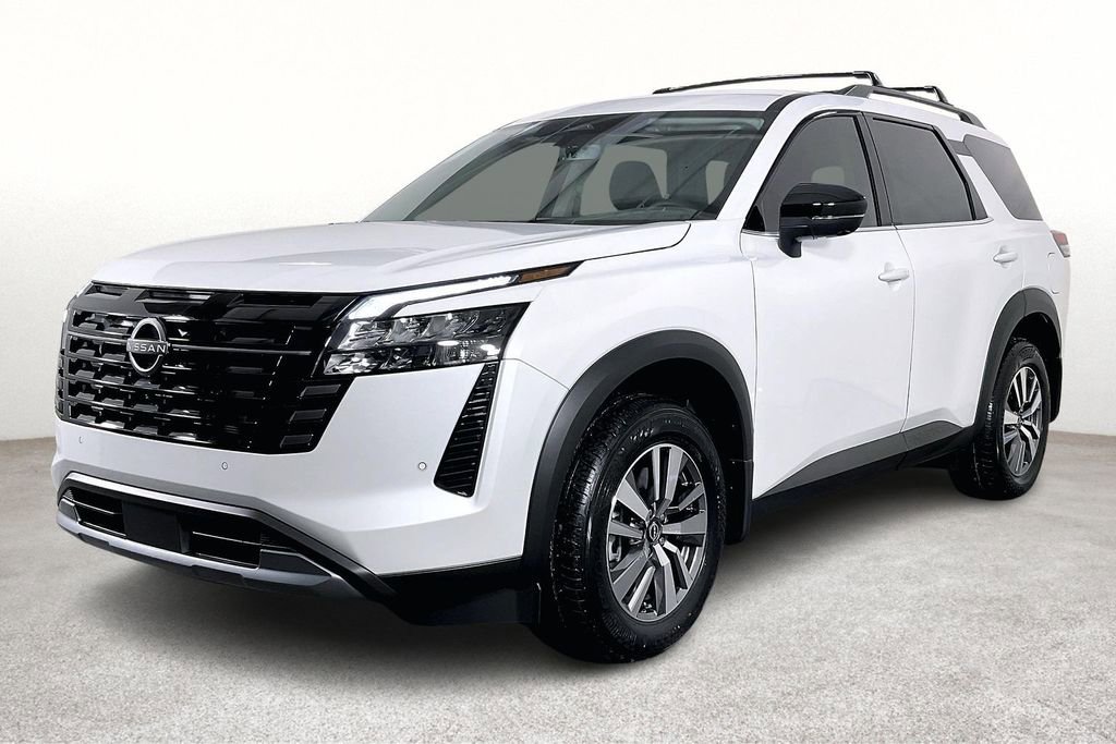 New 2026 Nissan Pathfinder SL image 4