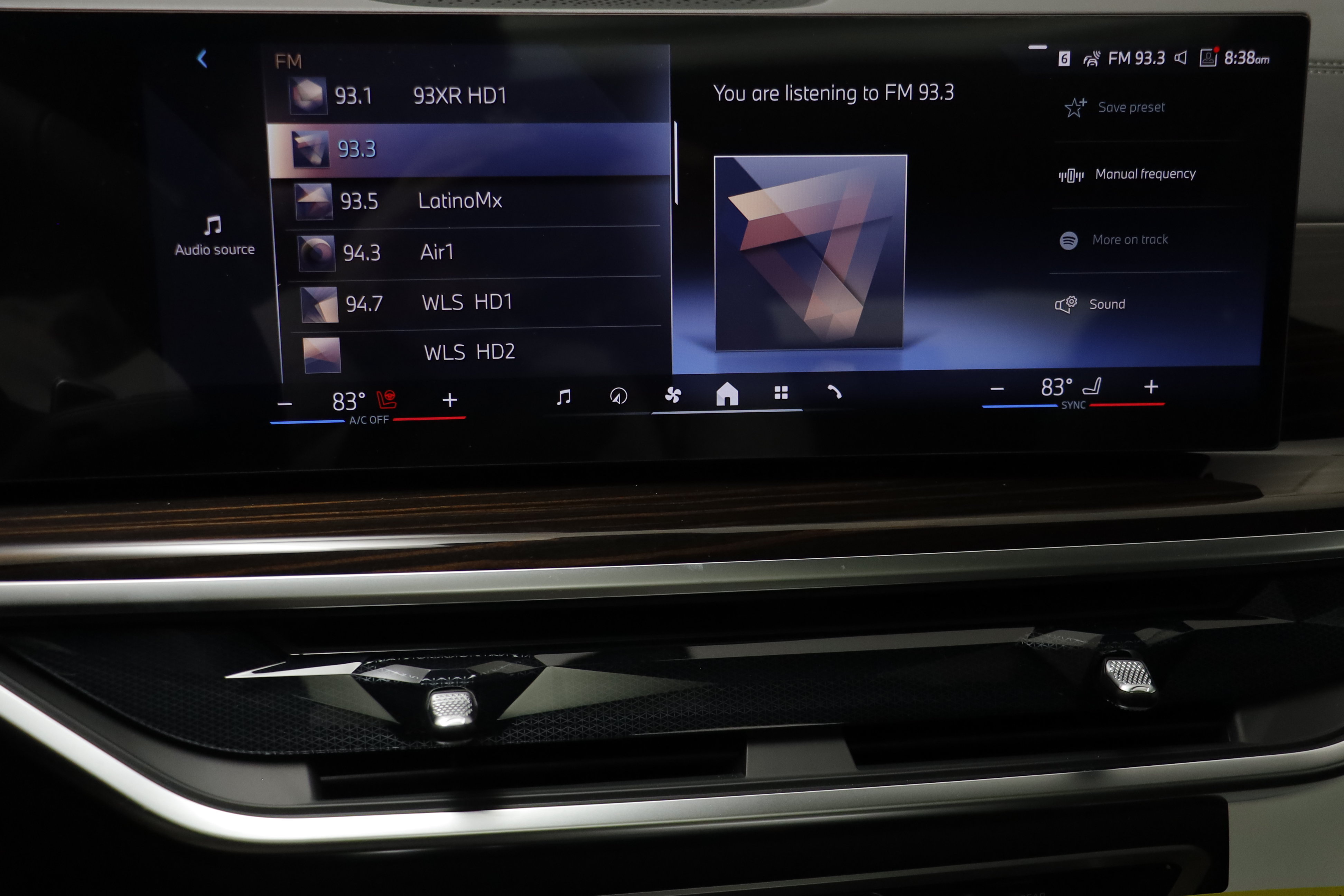 New 2026 BMW X6 xDrive40i AWD/4WD image 10