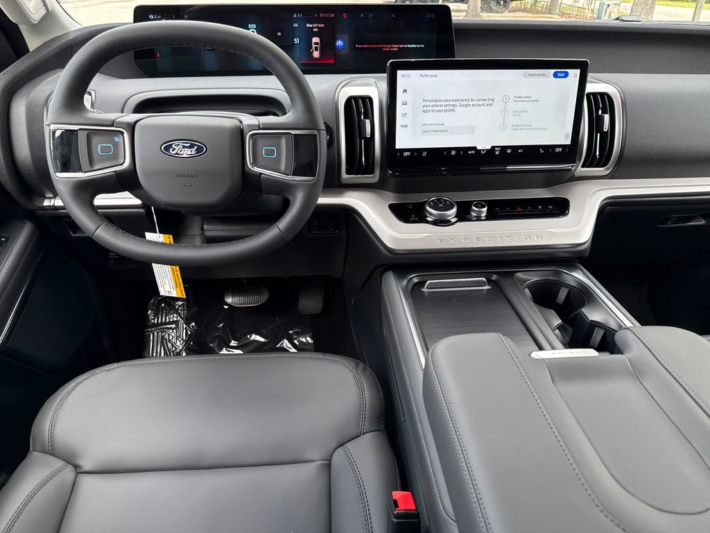 New 2026 Ford Expedition Active RWD image 5