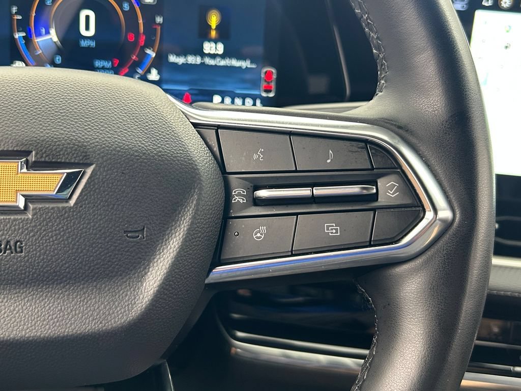 Used 2025 Chevrolet Equinox LT FWD image 30