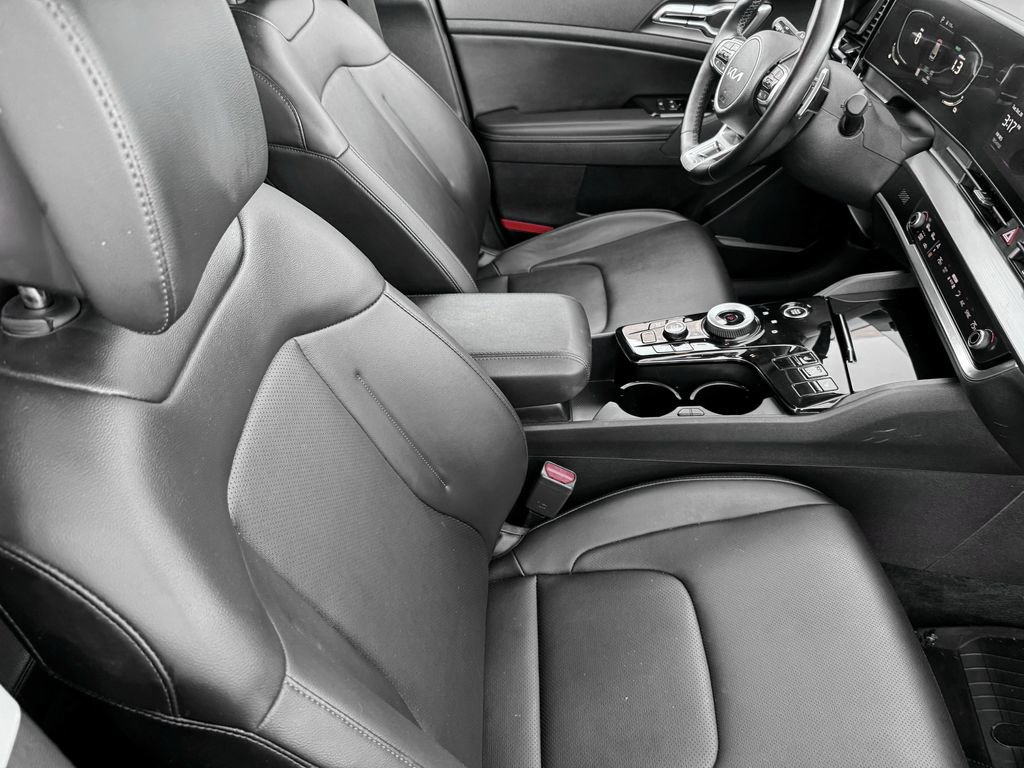 Used 2023 Kia Sportage EX image 25