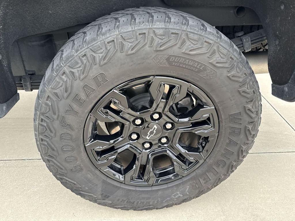 Used 2022 Chevrolet Silverado 1500 ZR2 image 28