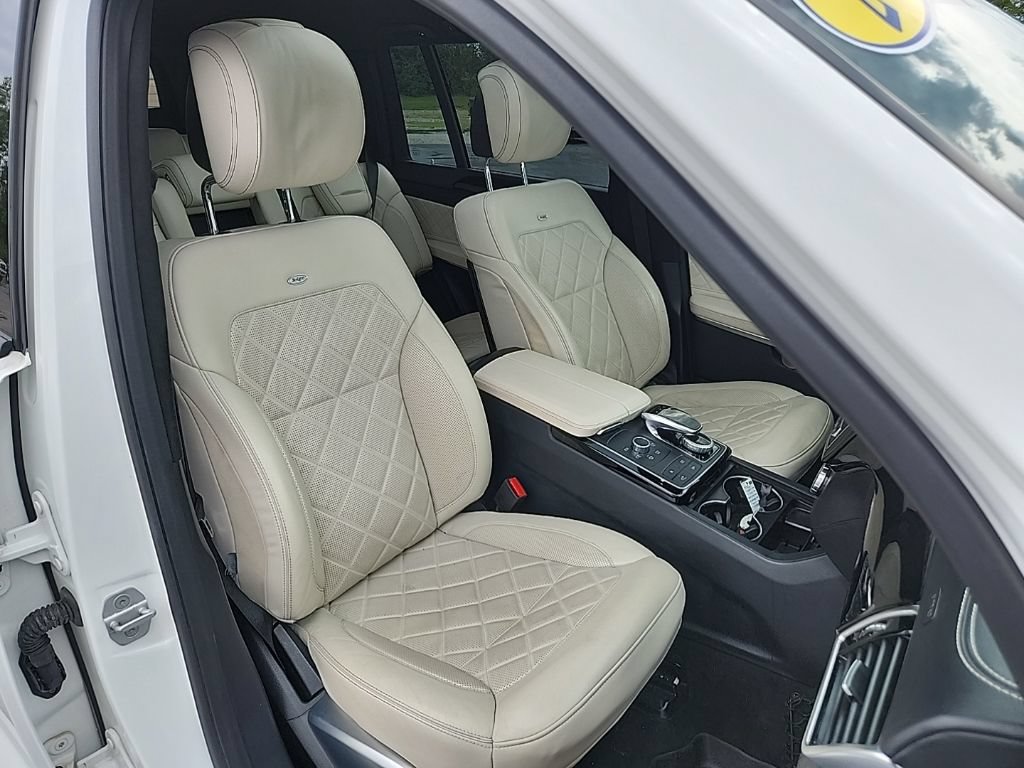 Used 2018 Mercedes-Benz GLS 550 4MATIC image 43