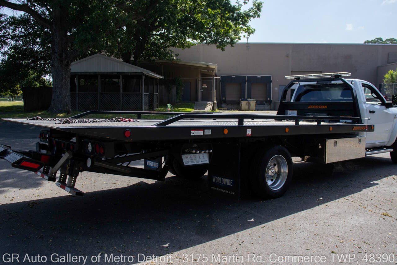 Used 2024 RAM 5500 SLT w/ Quick Order Package 2YG SLT AWD/4WD image 21