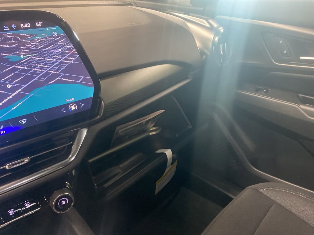 New 2026 Chevrolet Equinox EV LT image 30