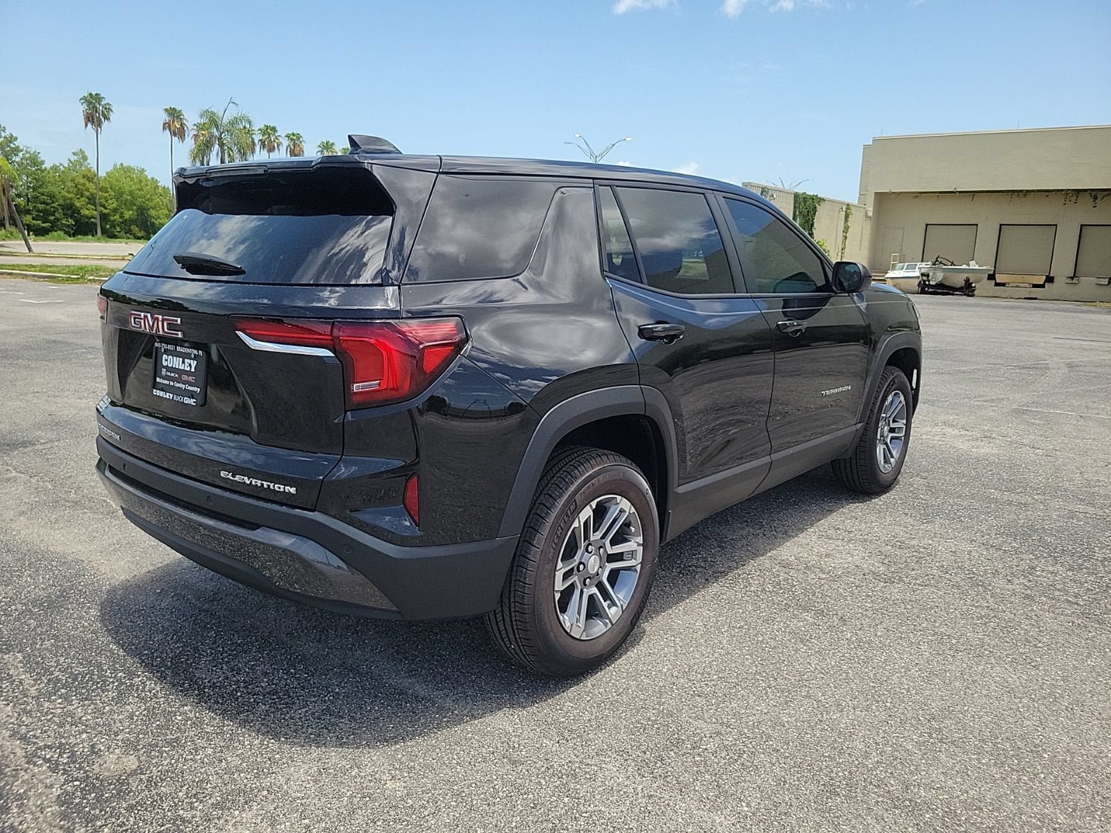 New 2026 GMC Terrain Elevation FWD image 5