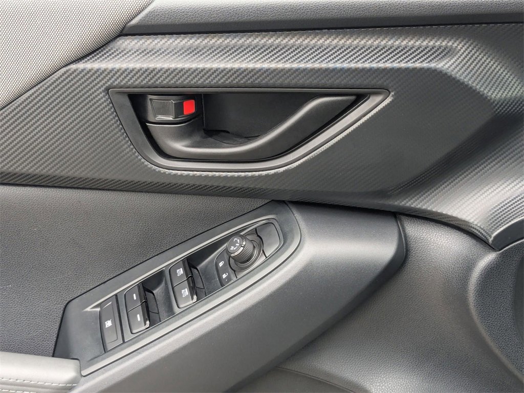 Used 2024 Subaru Crosstrek 2.0i Premium image 13