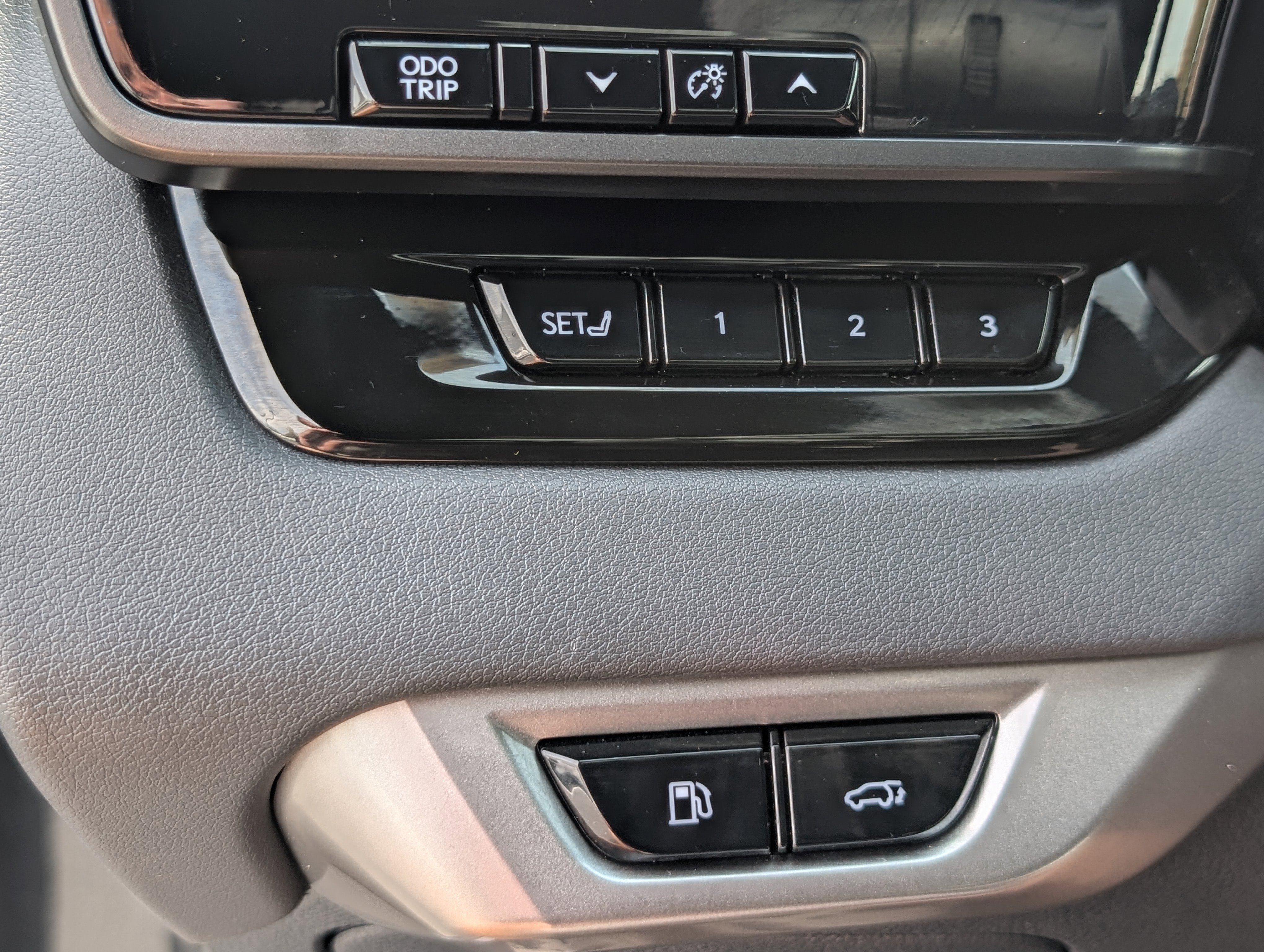 Used 2023 Lexus RX 350 Premium w/ Accessory Package image 22