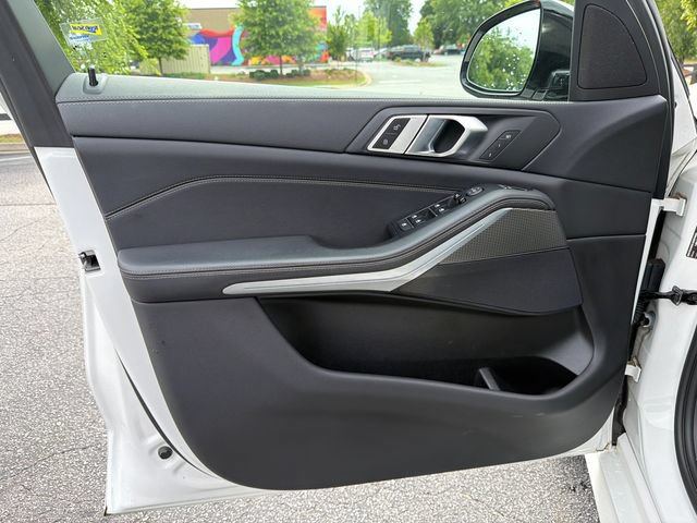 Used 2021 BMW X5 sDrive40i w/ M Sport Package RWD image 10