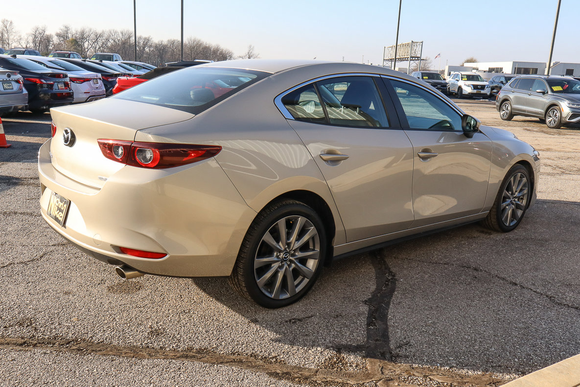 Used 2025 MAZDA MAZDA3 s image 4