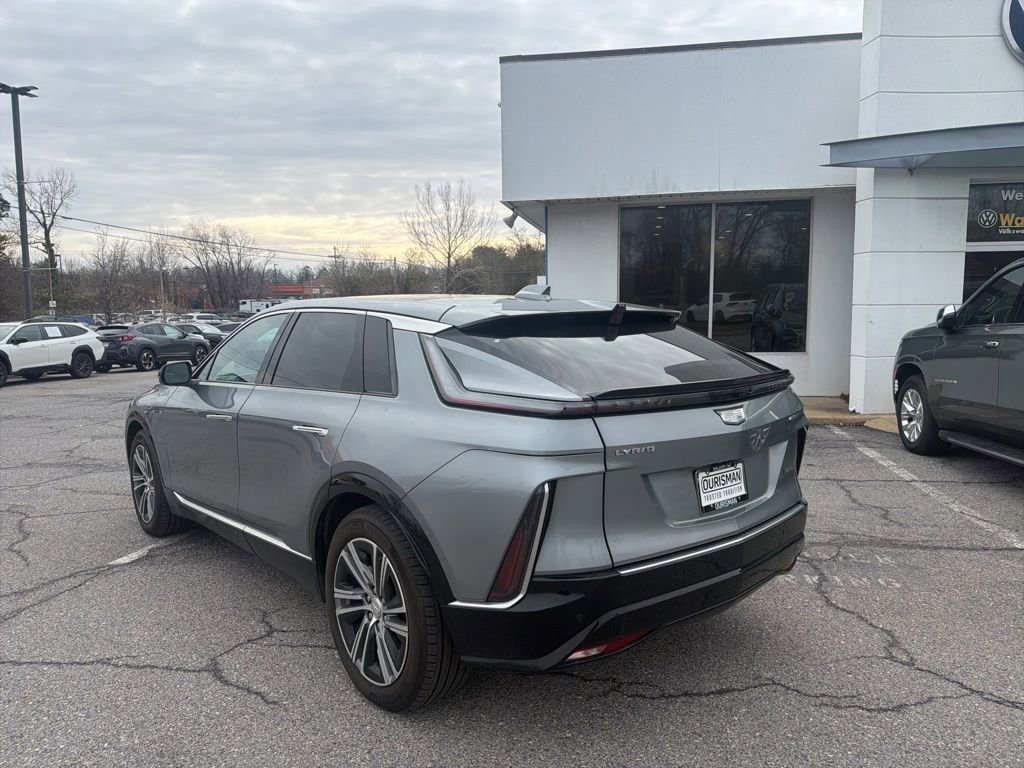 Used 2024 Cadillac Lyriq Luxury image 6