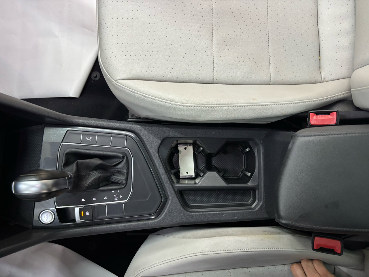 Used 2018 Volkswagen Tiguan SEL image 31