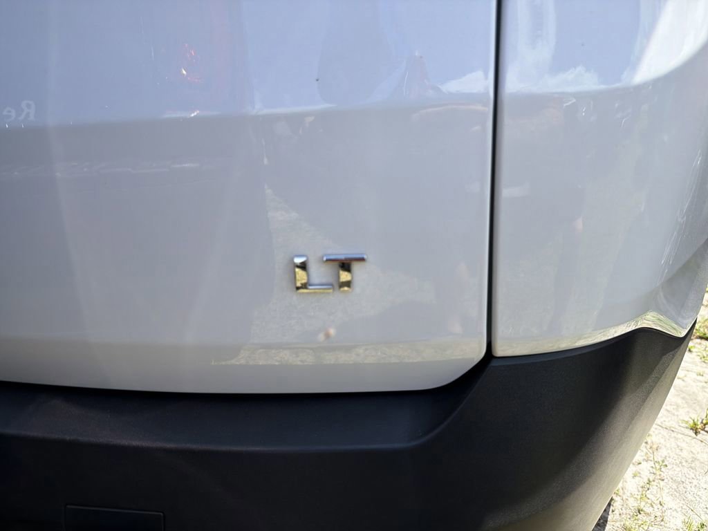 Certified 2023 Chevrolet Traverse LT FWD image 10