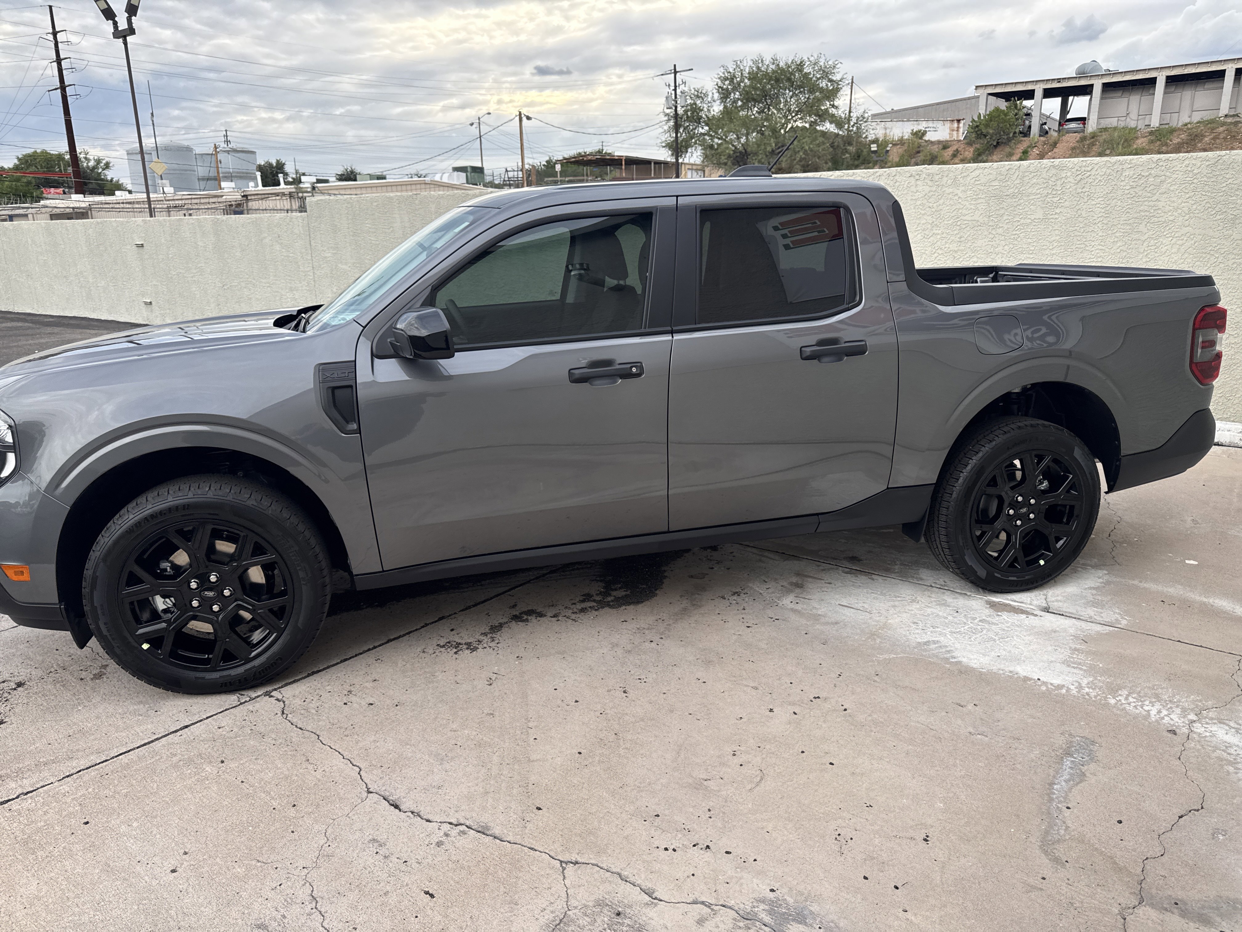 New 2025 Ford Maverick XLT w/ Black Appearance Package image 4