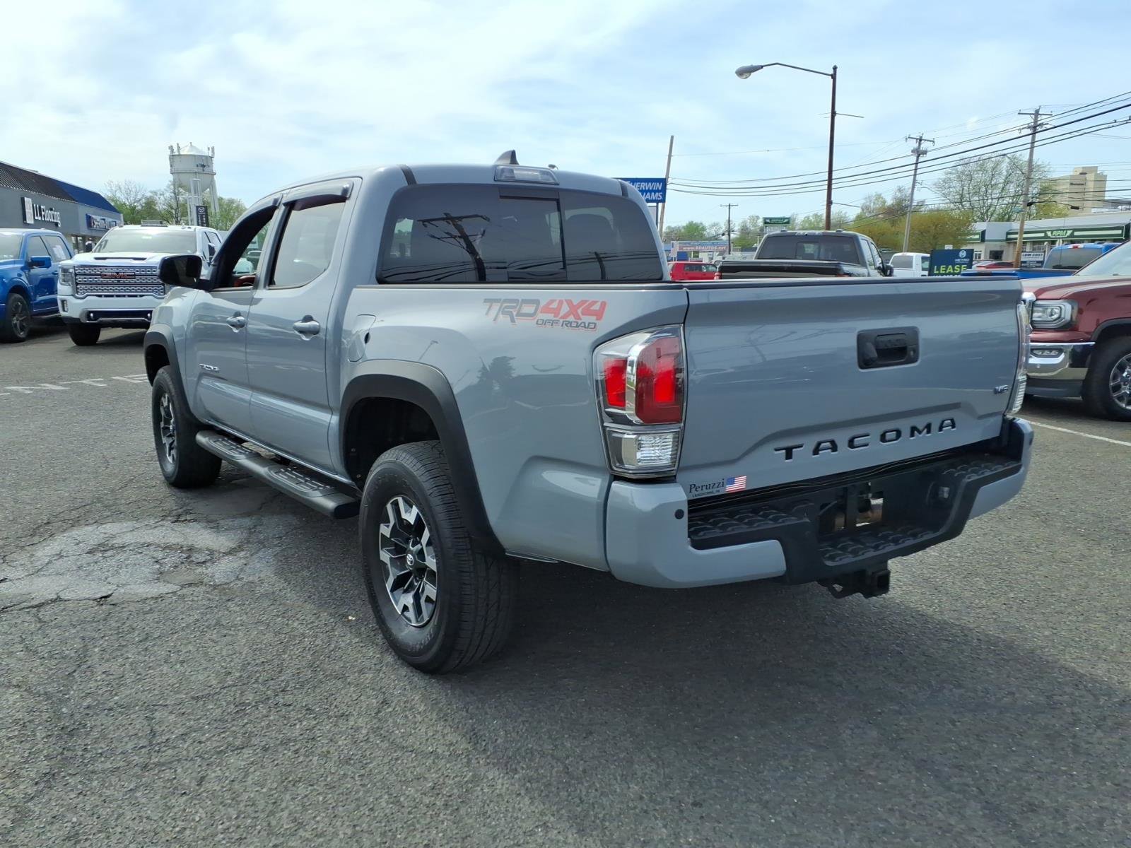 Used 2020 Toyota Tacoma TRD Off-Road w/ TRD Premium Off Road Package AWD/4WD image 6