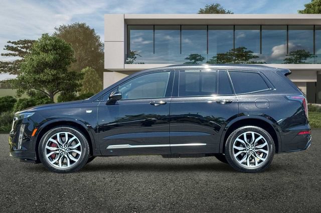 Certified 2025 Cadillac XT6 Sport w/ Platinum Package AWD/4WD image 7