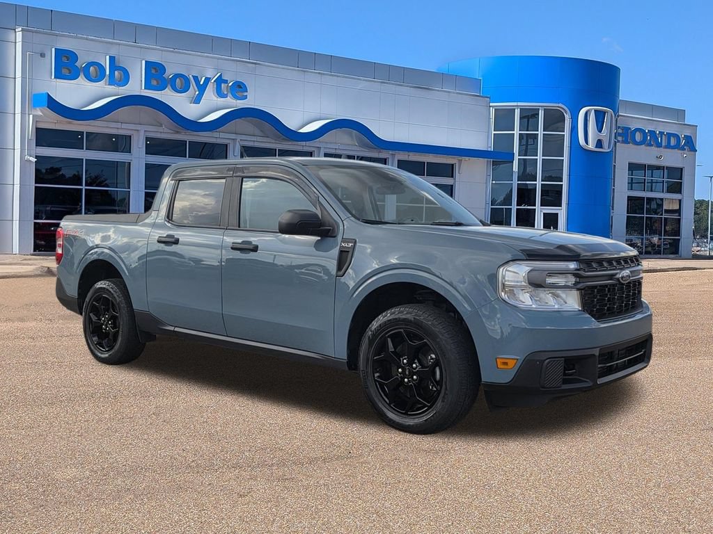 Used 2023 Ford Maverick XLT w/ Equipment Group 300A Standard AWD/4WD image 3
