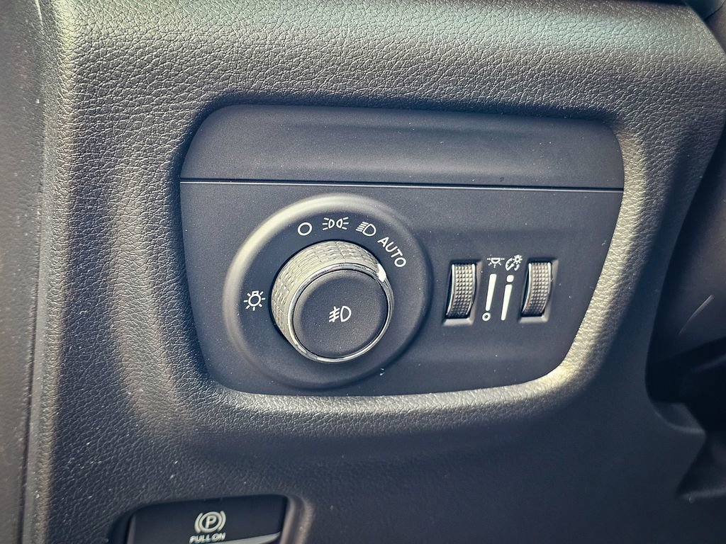 New 2026 Jeep Grand Cherokee Limited image 13