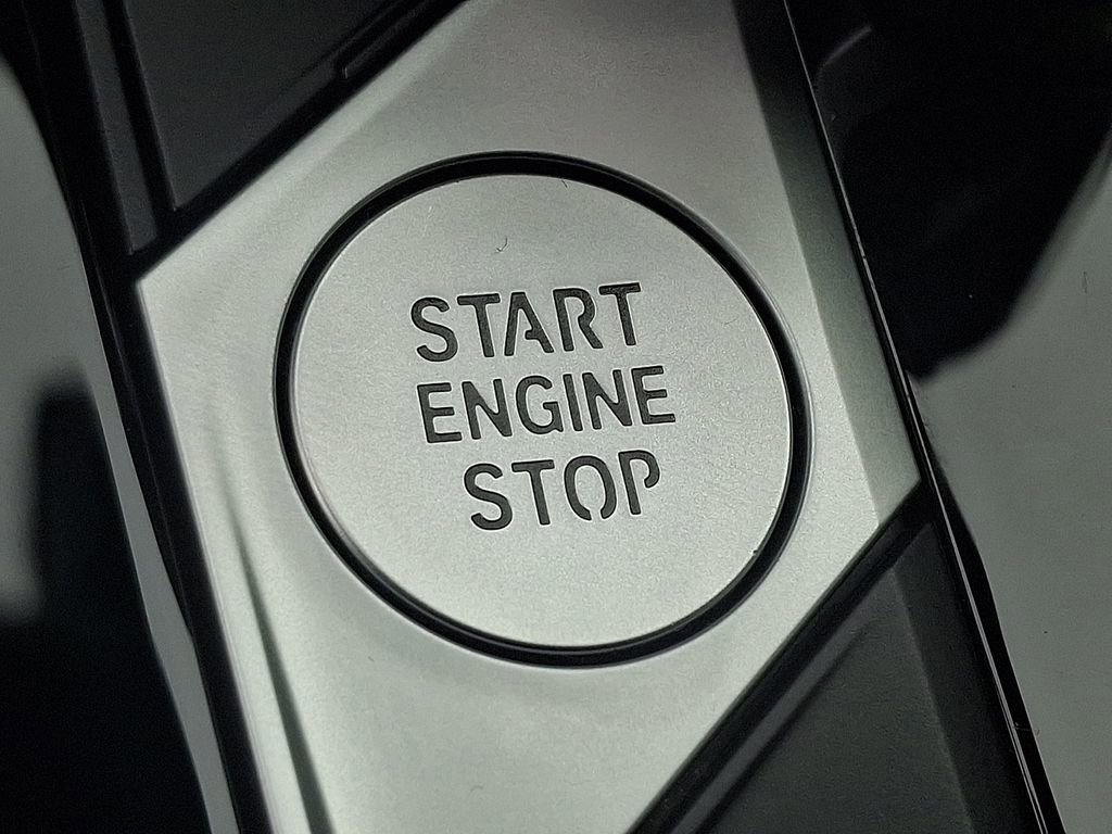 Certified 2023 BMW X4 xDrive30i w/ Premium Package image 27