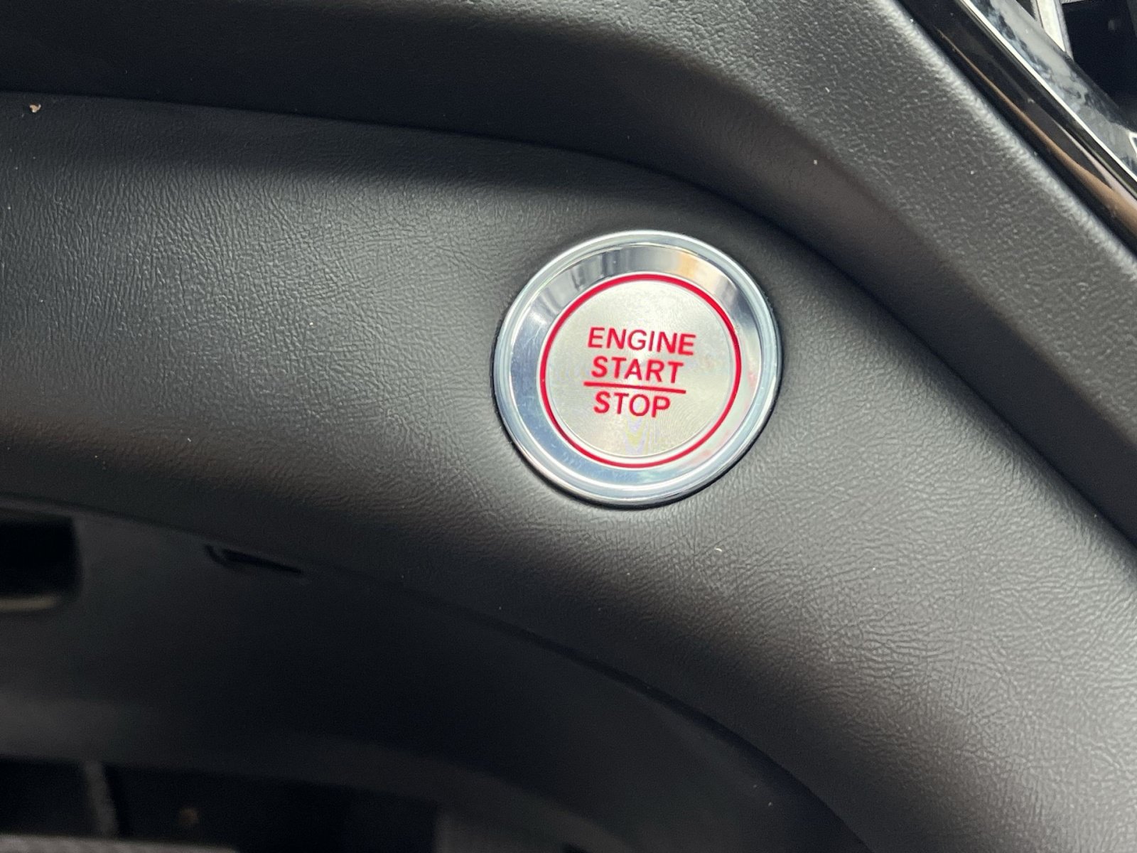 Used 2025 Acura RDX w/ Technology Package AWD/4WD image 38