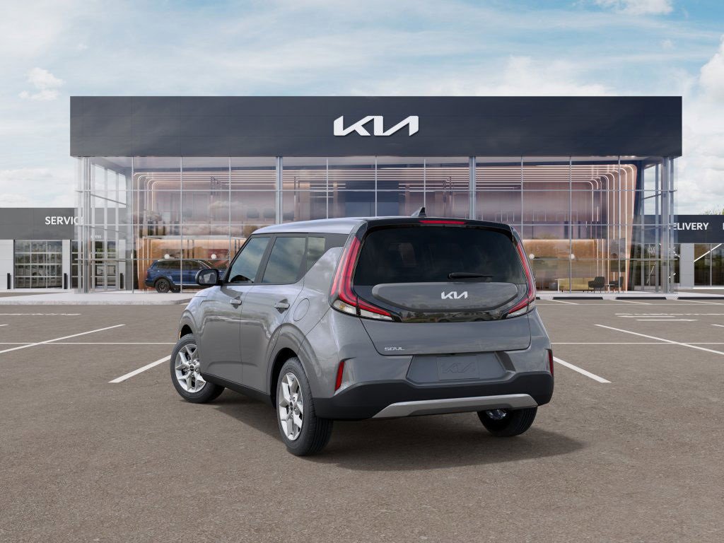 New 2025 Kia Soul LX w/ LX Technology Package image 4