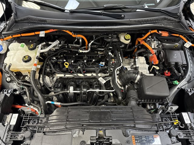 Used 2025 Ford Escape SE FWD image 32