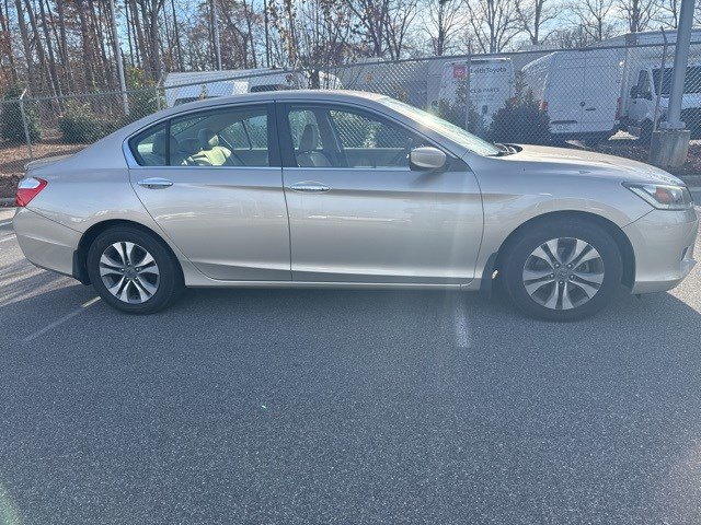 Used 2015 Honda Accord LX image 4