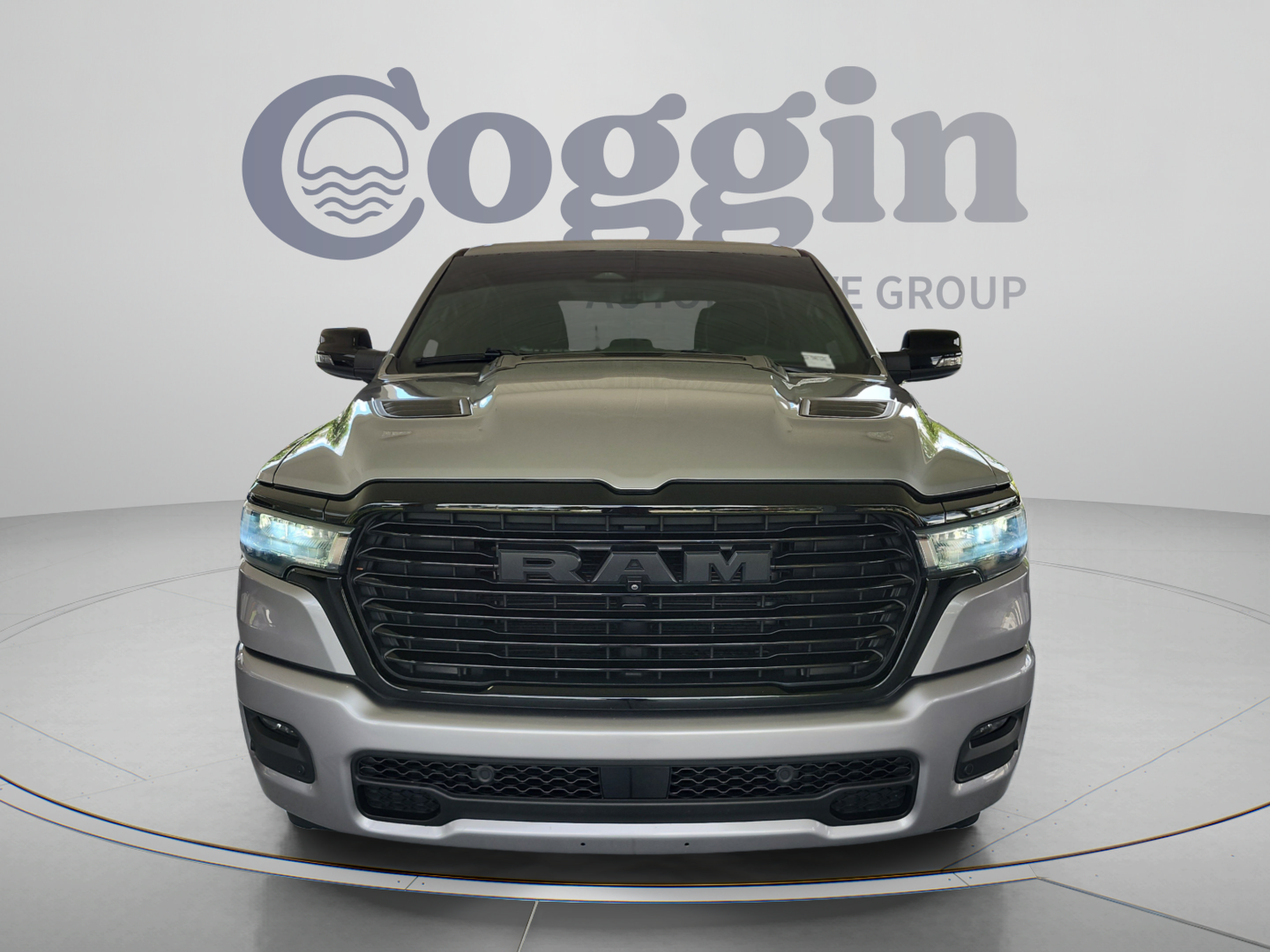Used 2025 RAM 1500 Laramie w/ Night Edition AWD/4WD image 8