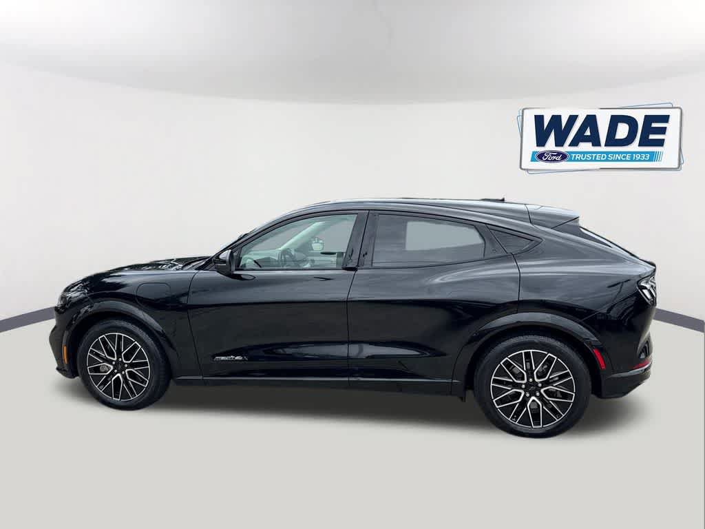 Used 2024 Ford Mustang Mach-E Premium AWD/4WD image 8