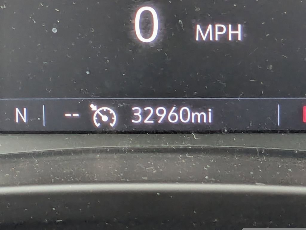 Used 2025 Chevrolet Blazer LT image 28