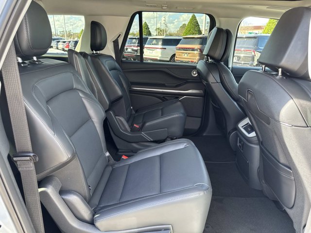New 2026 Lincoln Navigator L Reserve AWD/4WD image 22