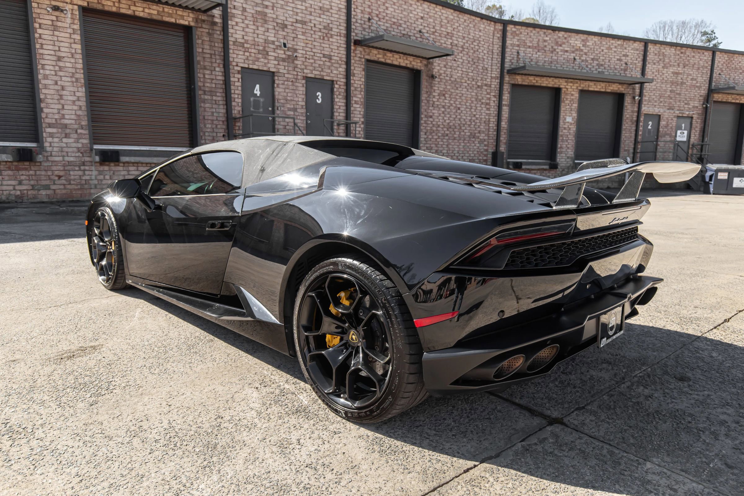 Used 2017 Lamborghini Huracan LP 610-4 image 11