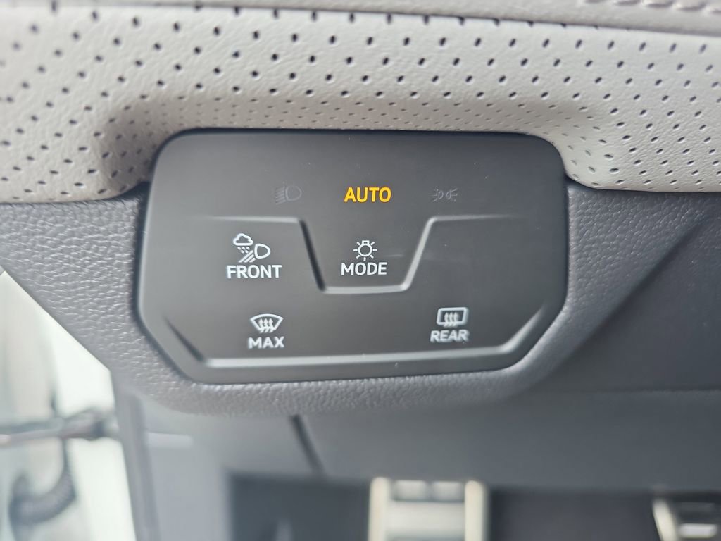 New 2026 Volkswagen Atlas Peak Edition image 29