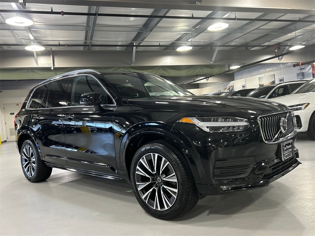 Certified 2022 Volvo XC90 T6 Momentum w/ Climate Package