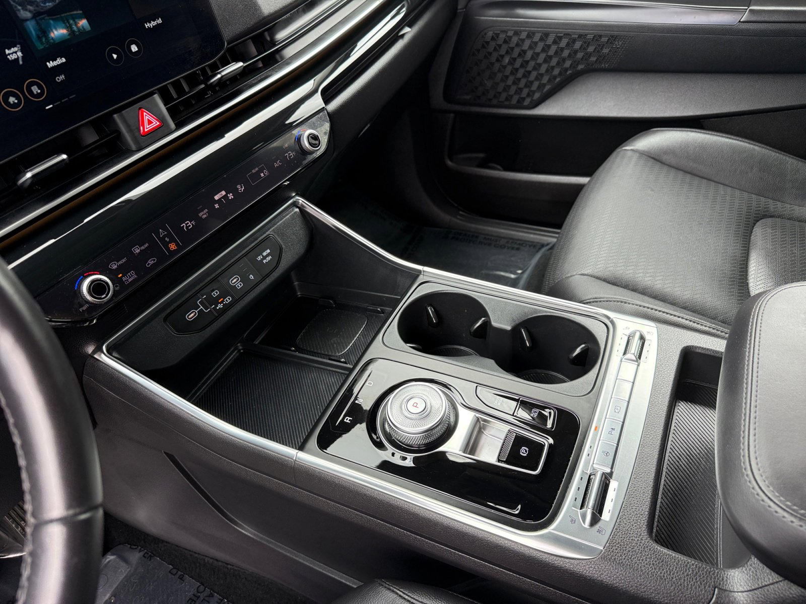 Used 2025 Kia Carnival SX Prestige image 13