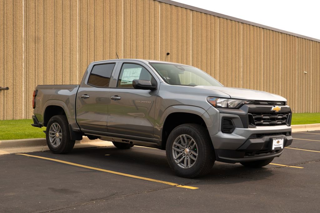 New 2025 Chevrolet Colorado LT w/ Advanced Trailering Package image 2