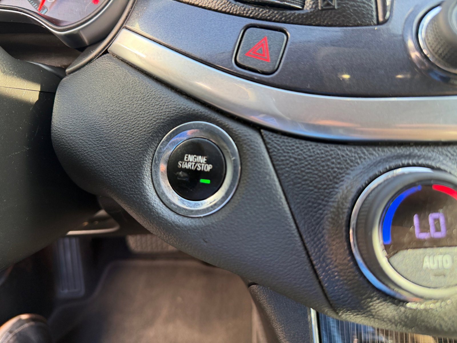 Used 2018 Chevrolet Impala LT FWD image 25